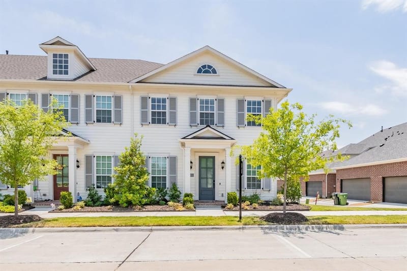 8850 Ice House Drive, North Richland Hills TX 76180 - Photo 2
