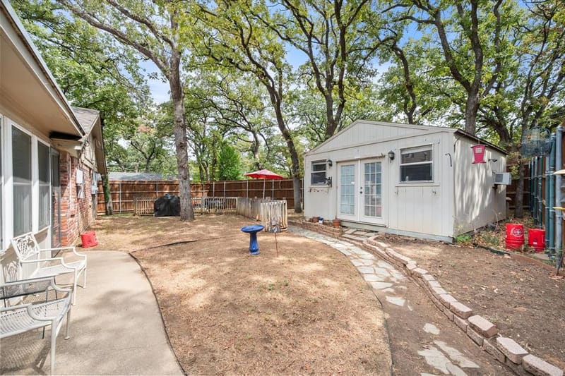 1001 Whispering Oak Court, Arlington TX 76012 - Photo 33