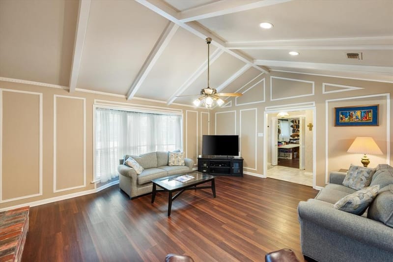 1001 Whispering Oak Court, Arlington TX 76012 - Photo 8