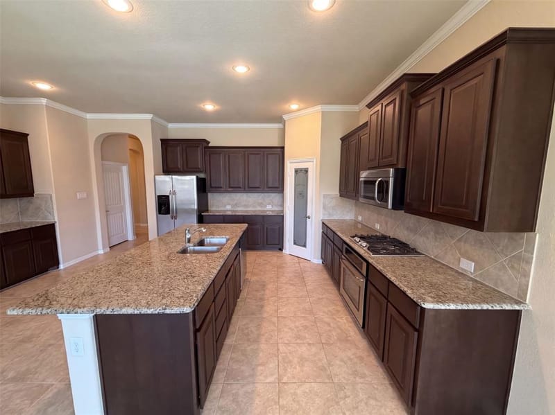 3912 Gennaker Drive, Denton TX 76210 - Photo 2