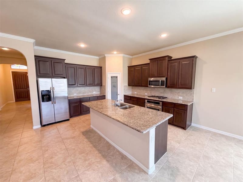 3912 Gennaker Drive, Denton TX 76210 - Photo 6