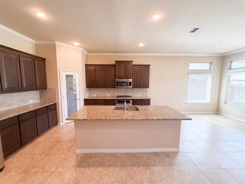 3912 Gennaker Drive, Denton TX 76210 - Photo 7