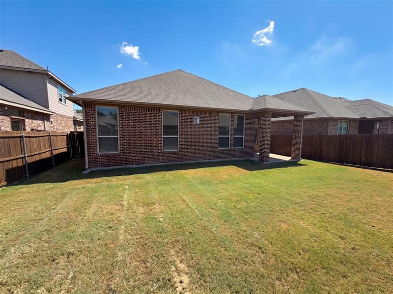 3912 Gennaker Drive, Denton TX 76210 - Photo 5