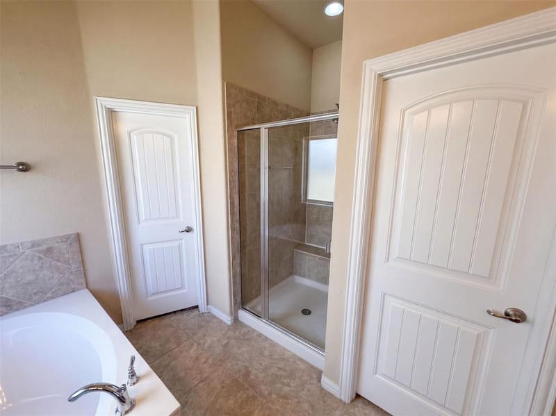 3912 Gennaker Drive, Denton TX 76210 - Photo 11