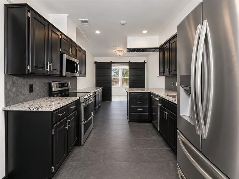 2941 Cresthaven Drive, Grapevine TX 76051 - Photo 8