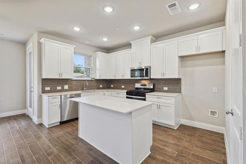 908 Heart Reef Road, Plano TX 75075 - Photo 2