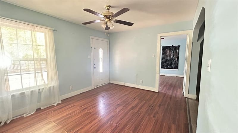 3557 Pecos Street, Fort Worth TX 76119 - Photo 5