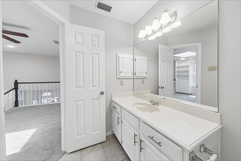 9016 Cumberland Drive, Irving TX 75063 - Photo 16