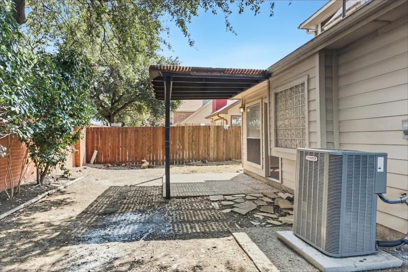 9016 Cumberland Drive, Irving TX 75063 - Photo 20