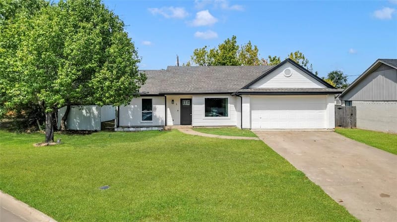 8 Atlanta Court, Mansfield TX 76063 - Photo 2