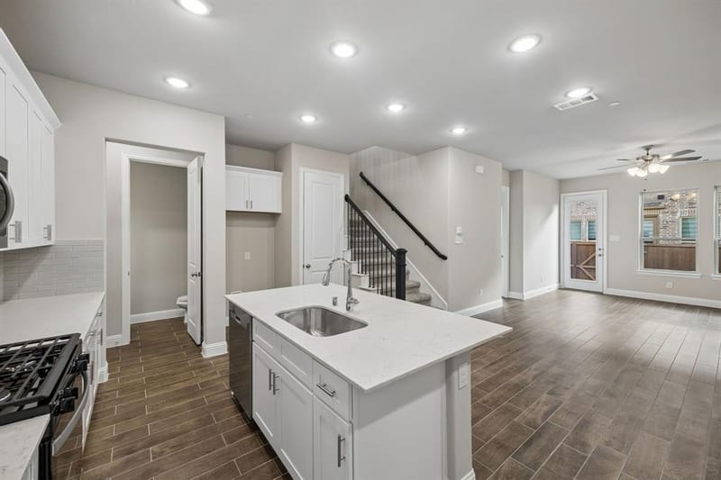 816 Heart Reef Road, Plano TX 75075 - Photo 4