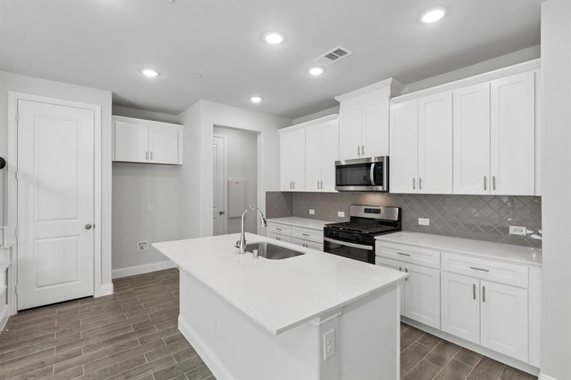 924 Heart Reef Road, Plano TX 75075 - Photo 6