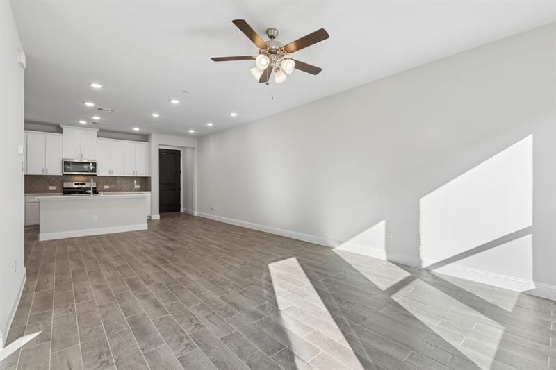 924 Heart Reef Road, Plano TX 75075 - Photo 8