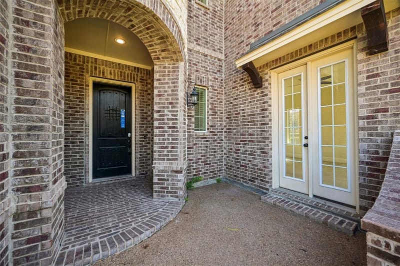 2156 Alcove Drive, Frisco TX 75034 - Photo 2