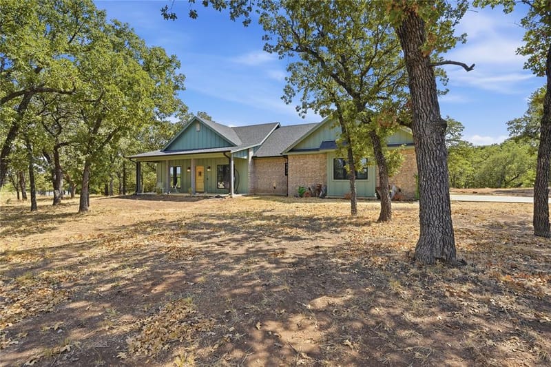 230 Silver Lakes Drive, Sunset TX 76270 - Photo 7