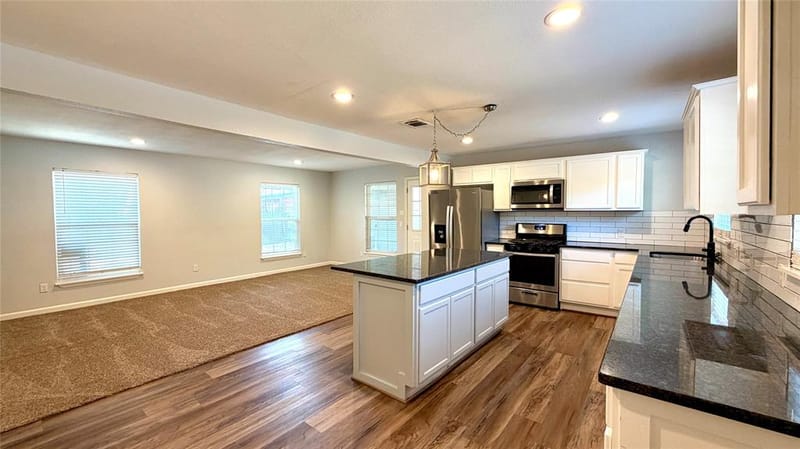 113 Hackberry Street, Terrell TX 75160 - Photo 3