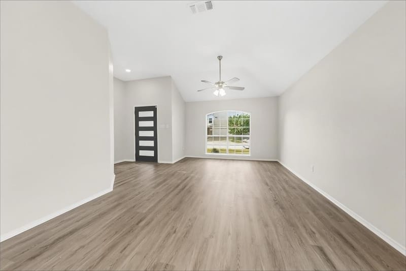 7217 Fossil Hill Drive, Arlington TX 76002 - Photo 2