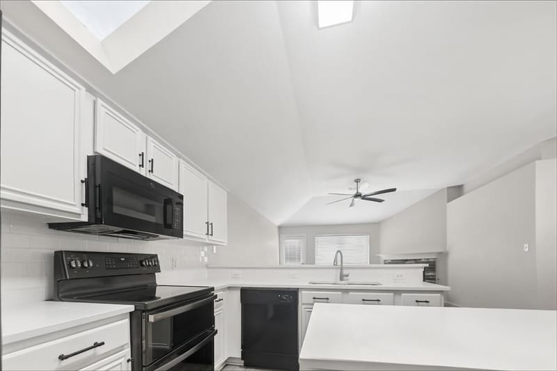 7217 Fossil Hill Drive, Arlington TX 76002 - Photo 12