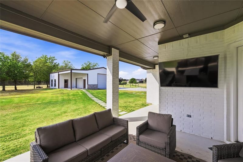1135 Paradise Parkway, Poolville TX 76487 - Photo 32