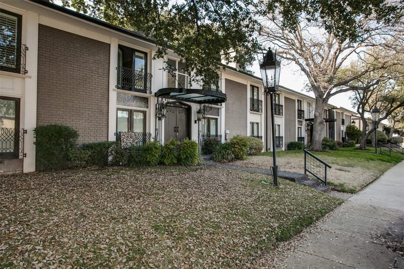 10209 Regal Oaks Drive # 211, Dallas TX 75230 - Photo 2