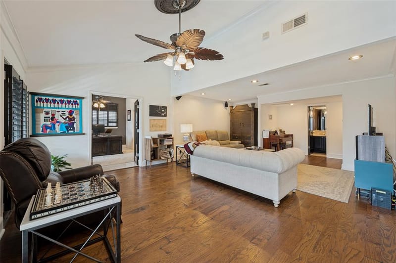 10209 Regal Oaks Drive # 211, Dallas TX 75230 - Photo 13