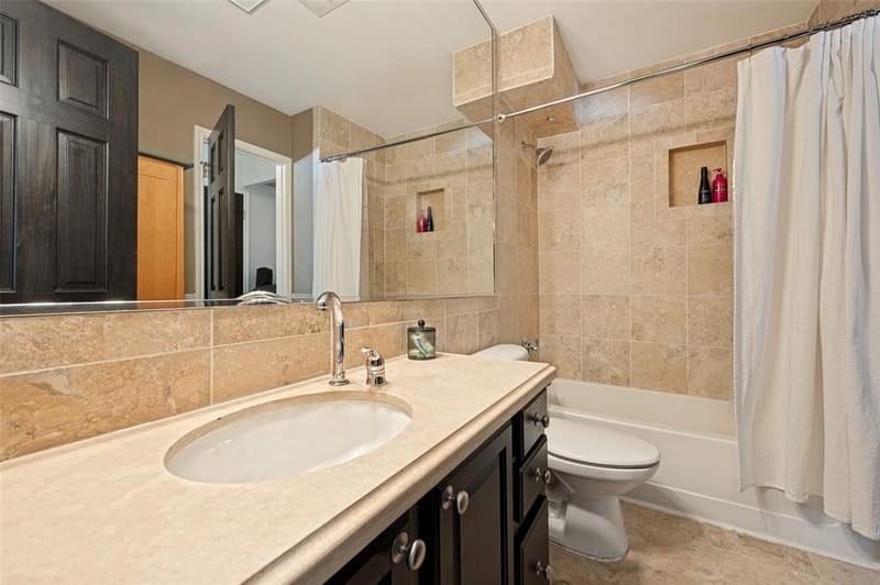 10209 Regal Oaks Drive # 211, Dallas TX 75230 - Photo 15