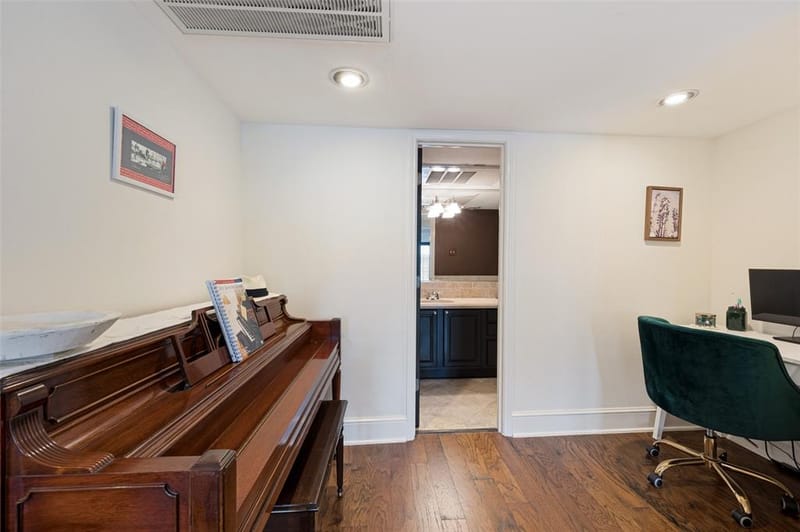 10209 Regal Oaks Drive # 211, Dallas TX 75230 - Photo 21