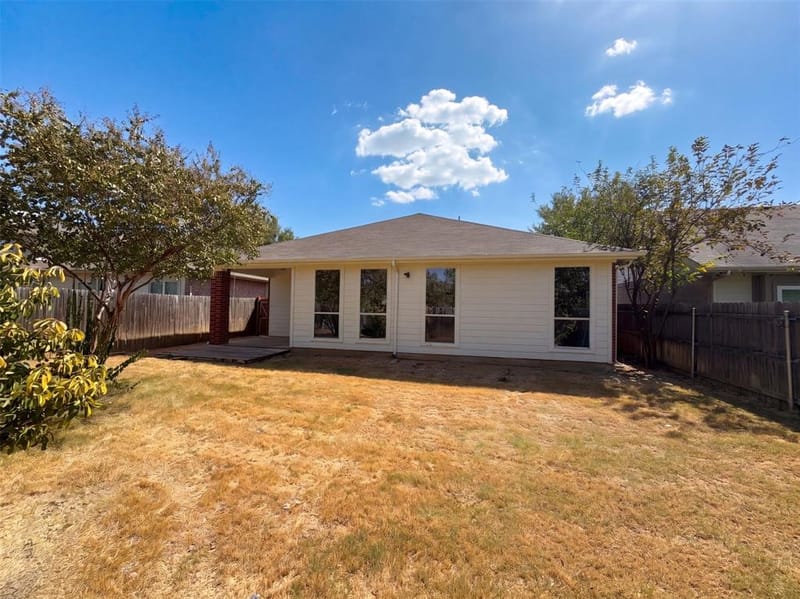 2617 Silver Hill Drive, Fort Worth TX 76131 - Photo 5