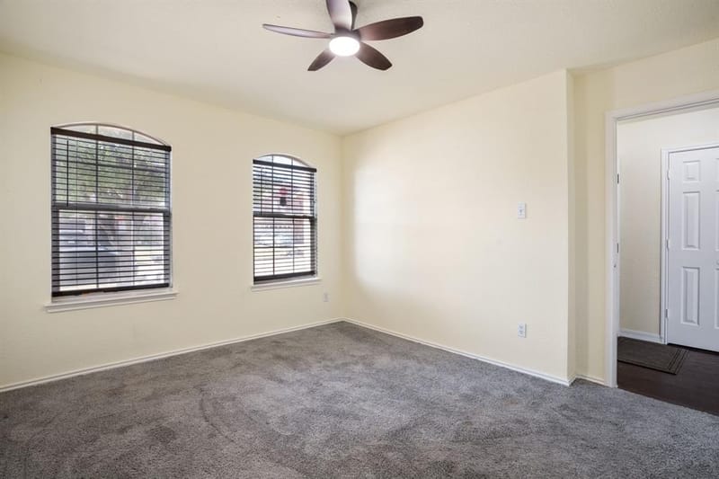 2456 Arroyo Springs Drive, Grand Prairie TX 75052 - Photo 7