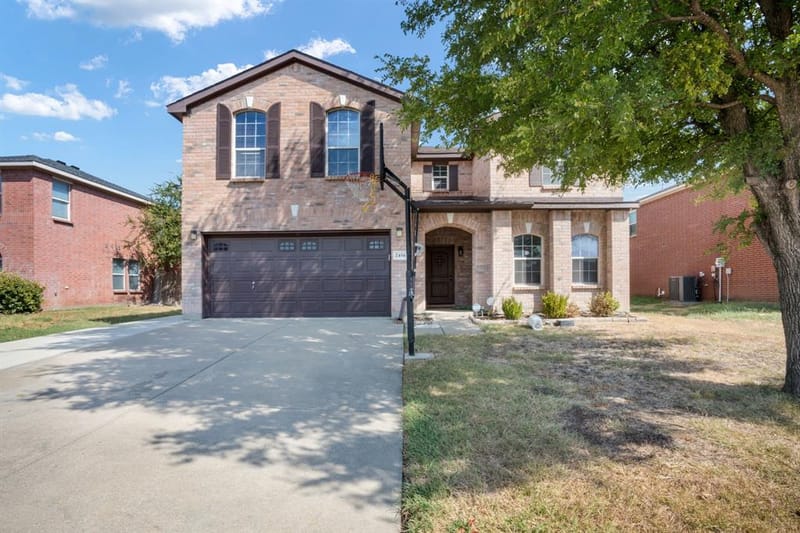 2456 Arroyo Springs Drive, Grand Prairie TX 75052