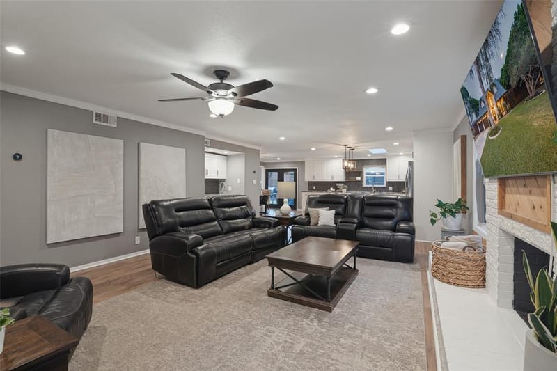 1102 Woodland Way, Richardson TX 75080 - Photo 8