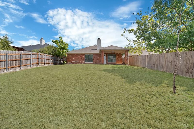 2633 Pioneer Bluffs Road, Balch Springs TX 75181 - Photo 19
