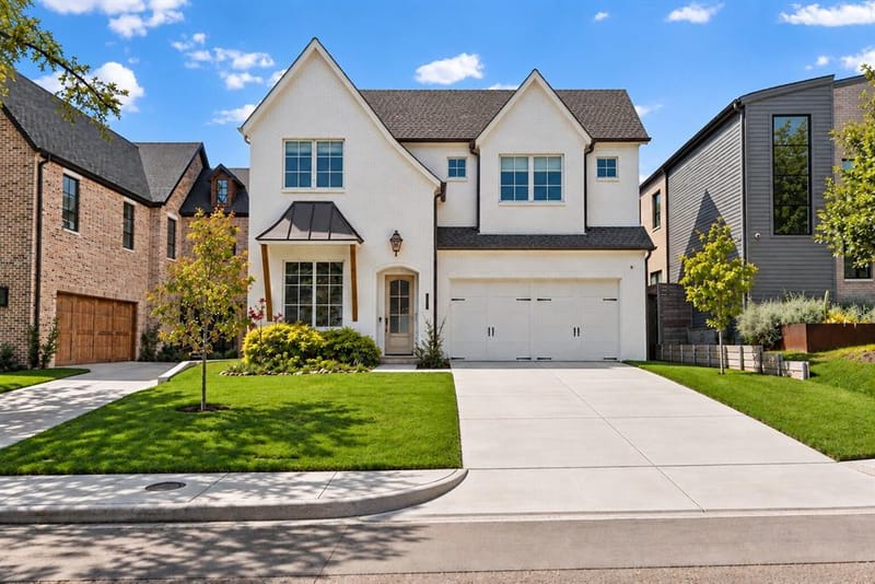 1805 Loving Avenue, Dallas TX 75214