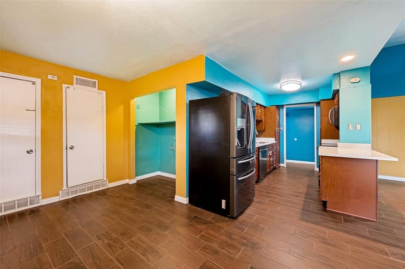 3259 Saint Croix Drive, Dallas TX 75229 - Photo 13
