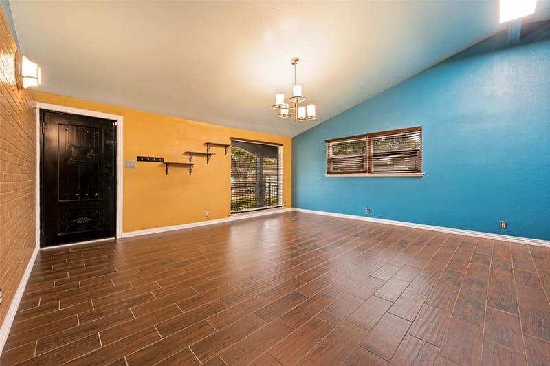 3259 Saint Croix Drive, Dallas TX 75229 - Photo 5