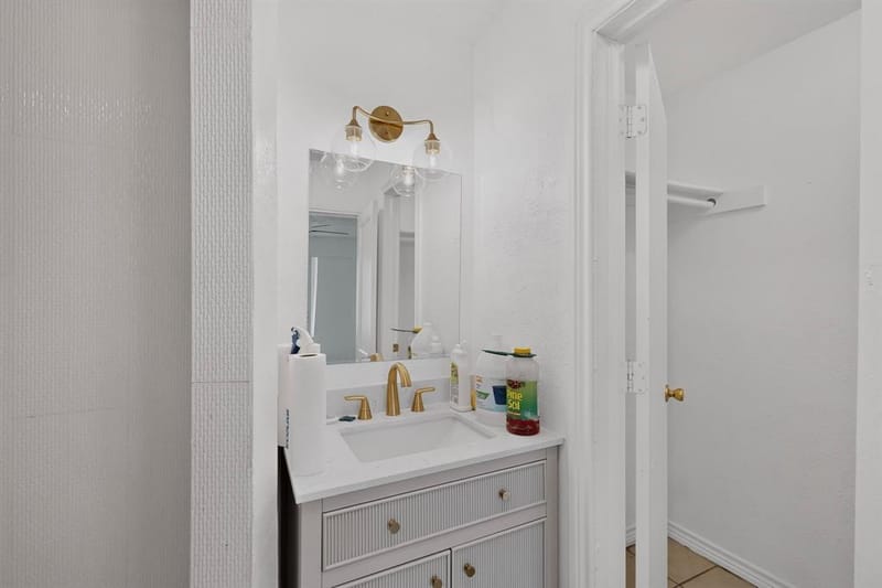 7928 Norvell Drive, Dallas TX 75227 - Photo 17