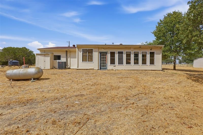 1005 Hickey Court, Granbury TX 76049 - Photo 30