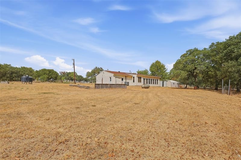 1005 Hickey Court, Granbury TX 76049 - Photo 34