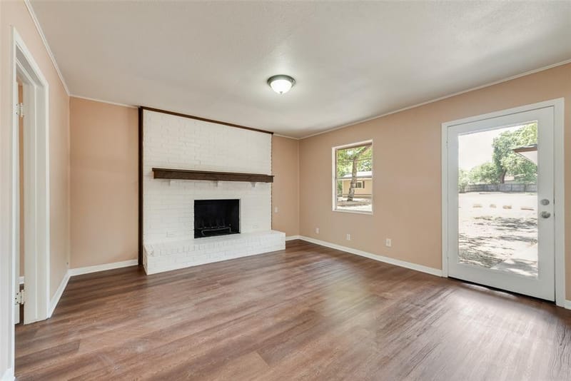 294 Thomas Len Road, Azle TX 76020 - Photo 29