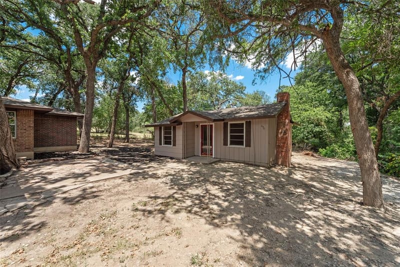 294 Thomas Len Road, Azle TX 76020 - Photo 4