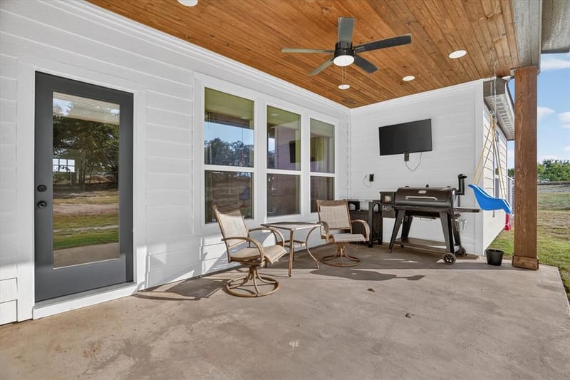 332 Jonny Boy Way, Springtown TX 76082 - Photo 34
