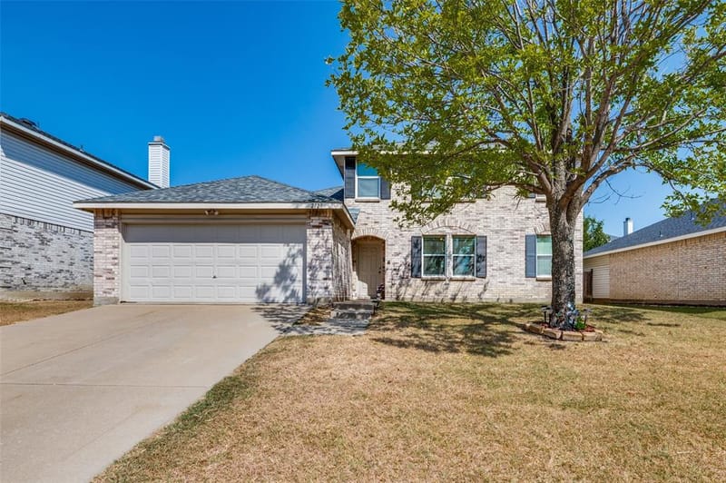 2120 W Grove Lane, Grand Prairie TX 75052 - Photo 2