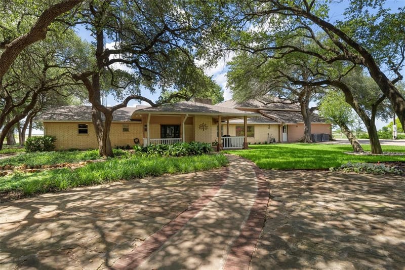 2029 Speegleville Road, Woodway TX 76712 - Photo 36