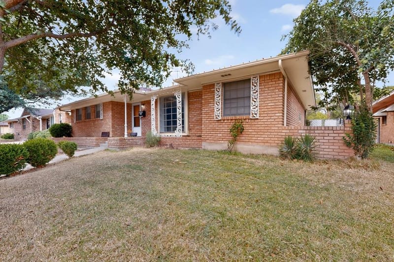 1129 Oak Meadows Drive, Dallas TX 75232 - Photo 3