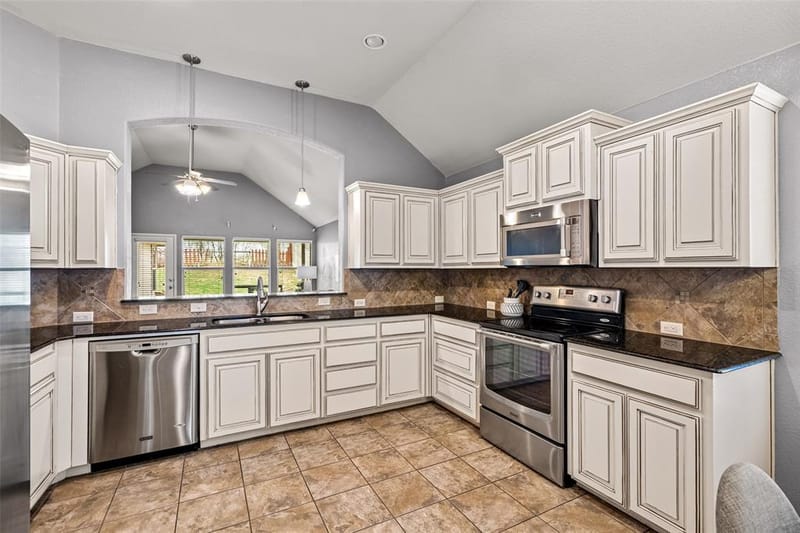 2308 Wakecrest Drive, Fort Worth TX 76108 - Photo 2