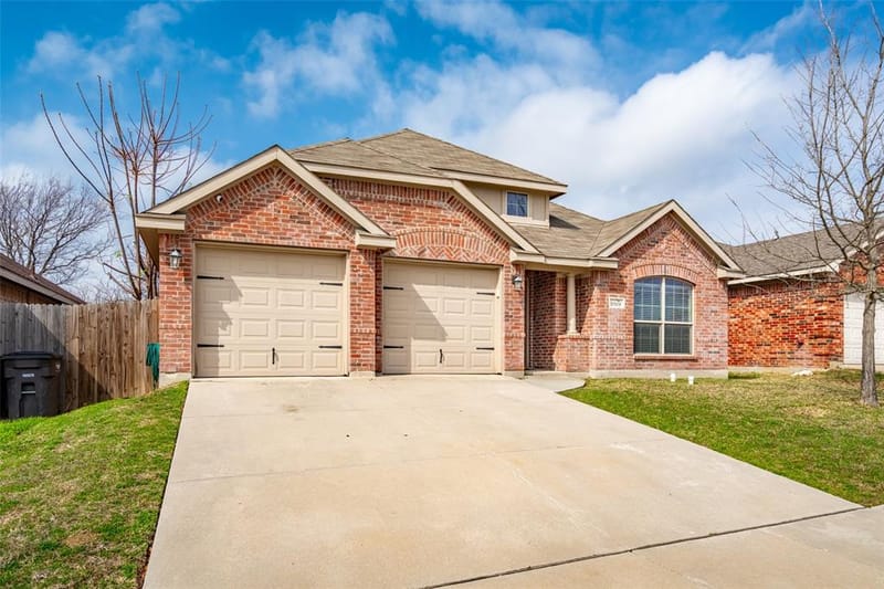 2308 Wakecrest Drive, Fort Worth TX 76108 - Photo 3