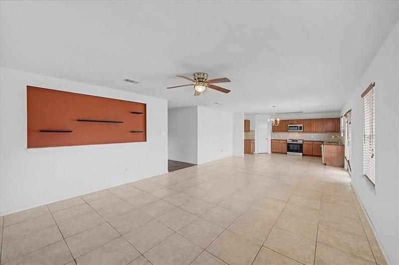 821 Green Heath Avenue, Fort Worth TX 76120 - Photo 6