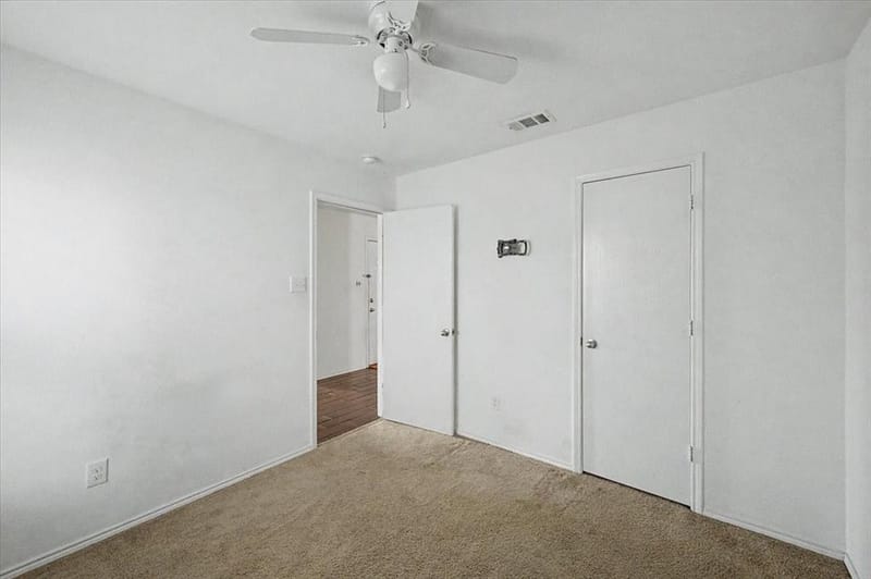 821 Green Heath Avenue, Fort Worth TX 76120 - Photo 26