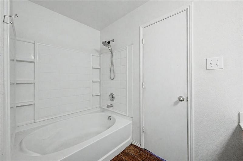 821 Green Heath Avenue, Fort Worth TX 76120 - Photo 28