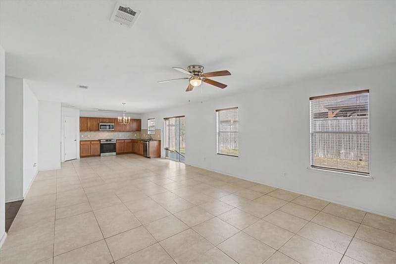 821 Green Heath Avenue, Fort Worth TX 76120 - Photo 5